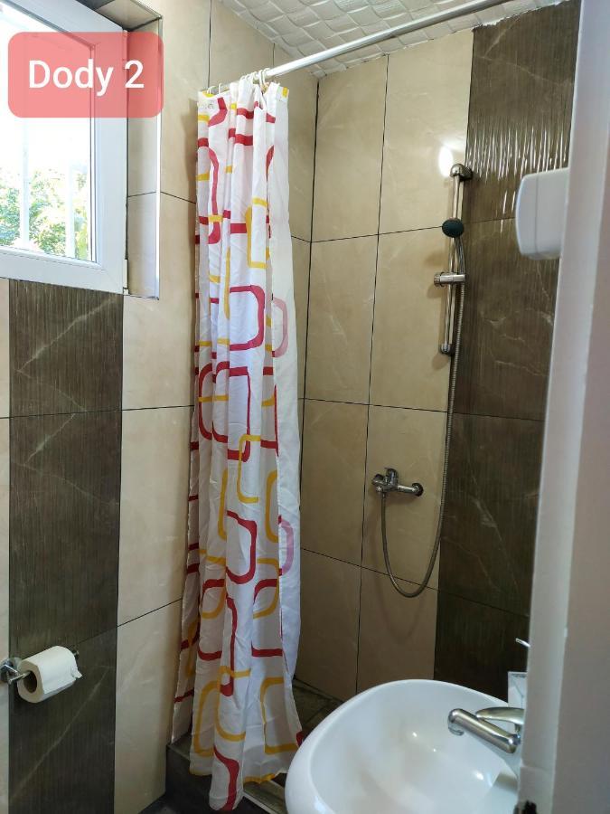 Dody Apartmani Лесковац Екстер'єр фото